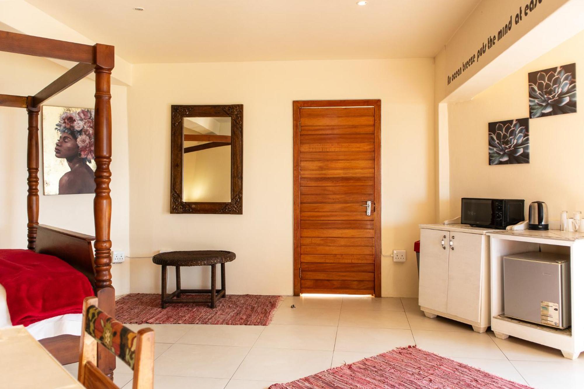 305 Guest House Аманцимтоти Екстериор снимка