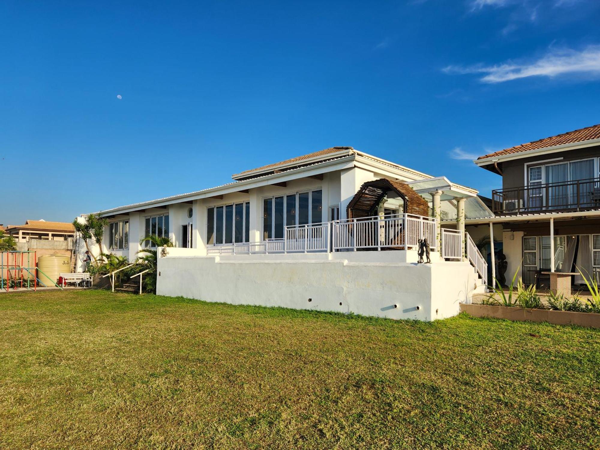 305 Guest House Аманцимтоти Екстериор снимка